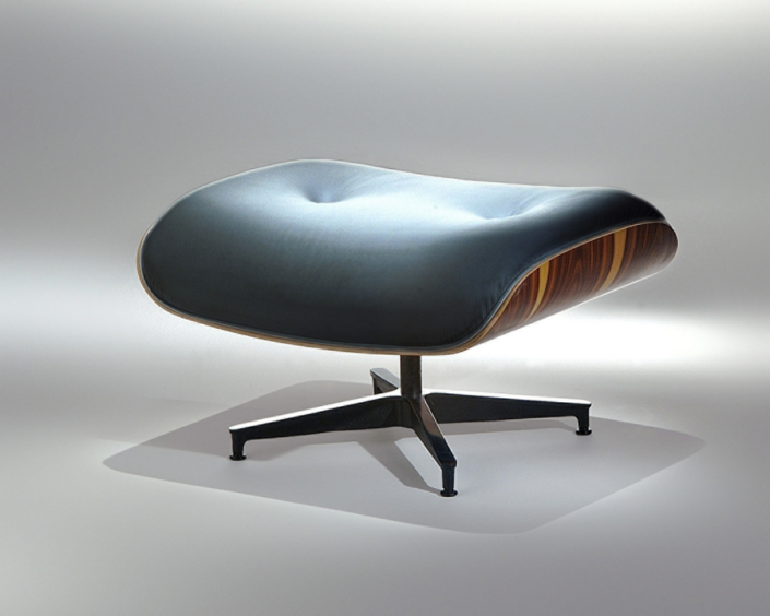 Banqueta Charles Eames