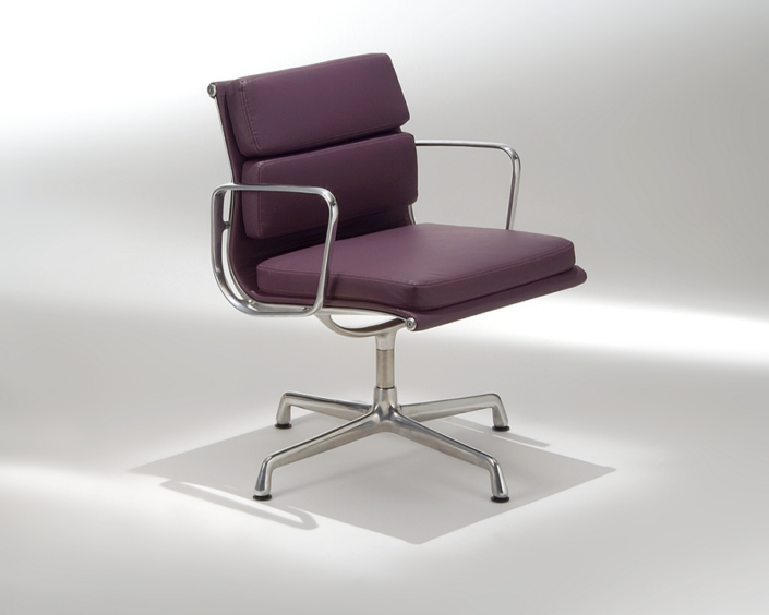 Cadeira EA 207 Cadeira EA 207