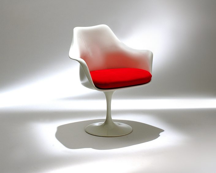 Cadeira Saarinen com braco
